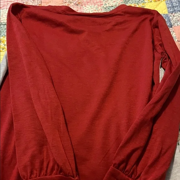 Netflix Stranger Things Kids Nightgown - Red and Gray - Picture 3 of 8